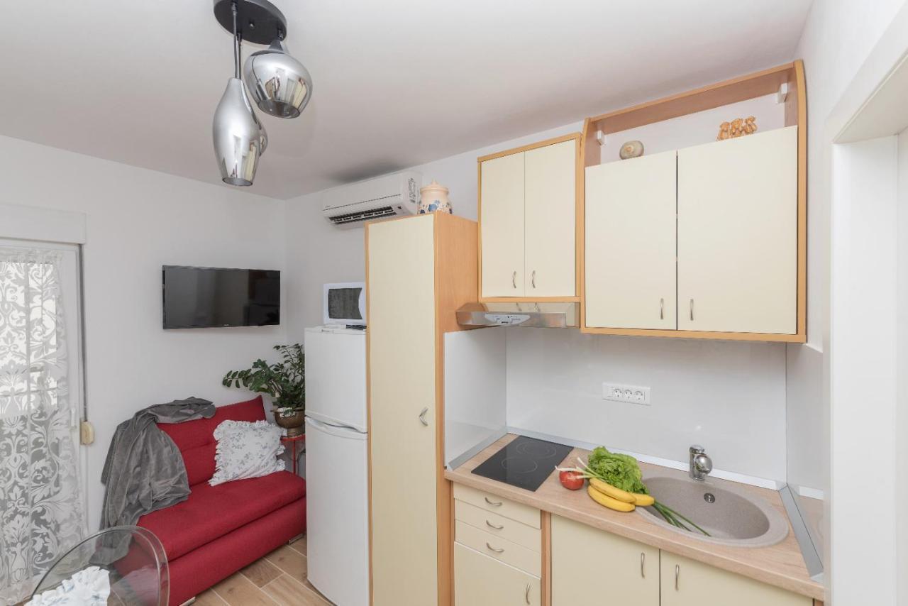 East Side Deluxe Suite ماكارسكا المظهر الخارجي الصورة