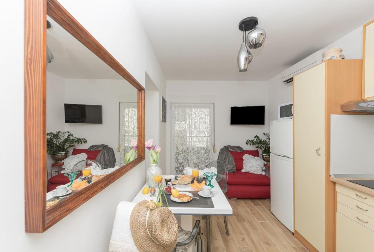 East Side Deluxe Suite ماكارسكا المظهر الخارجي الصورة